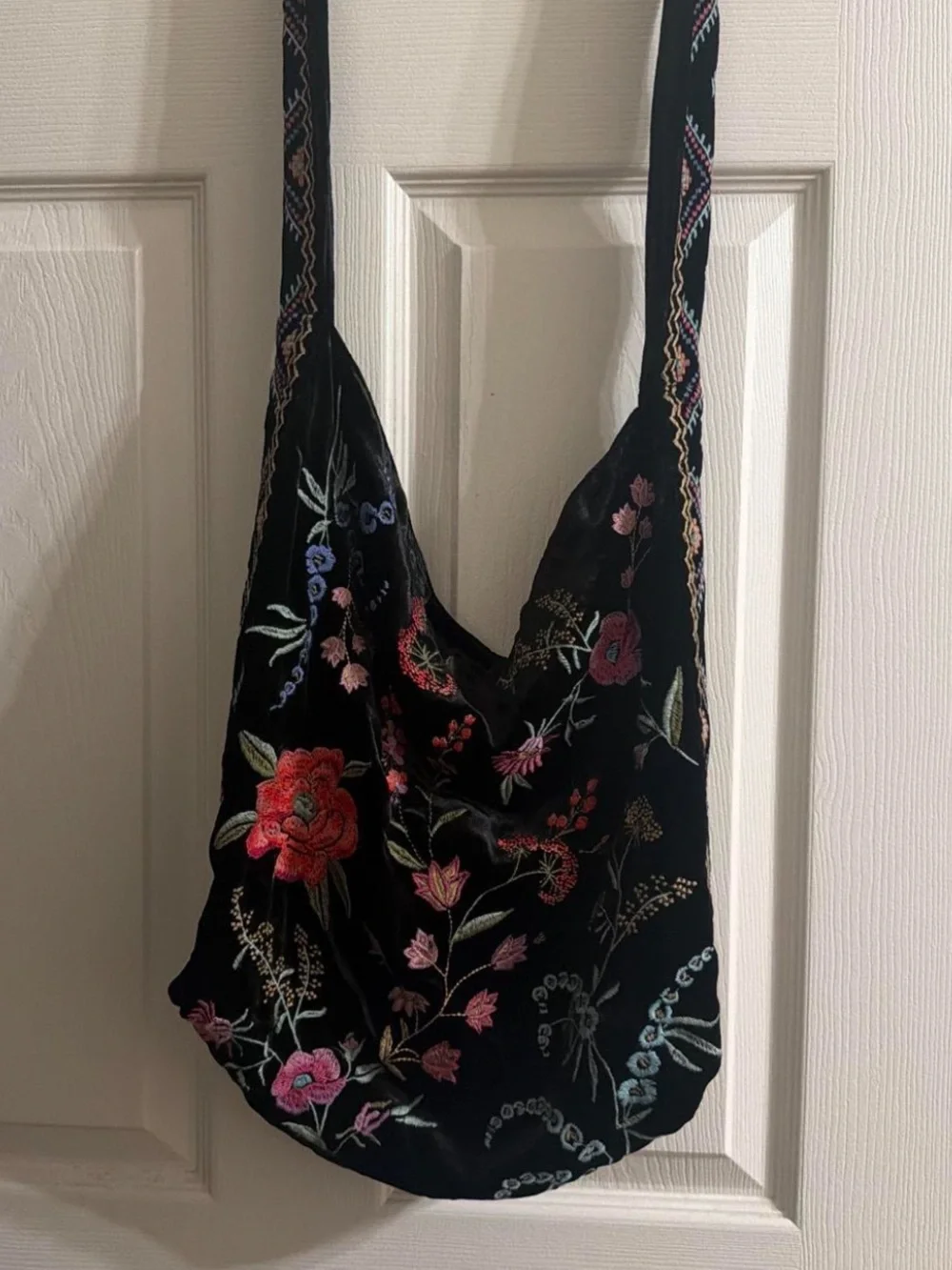 JOHNNY WAS VELVET WIDE STRAP TOTE BAG - Picture 6 of 7